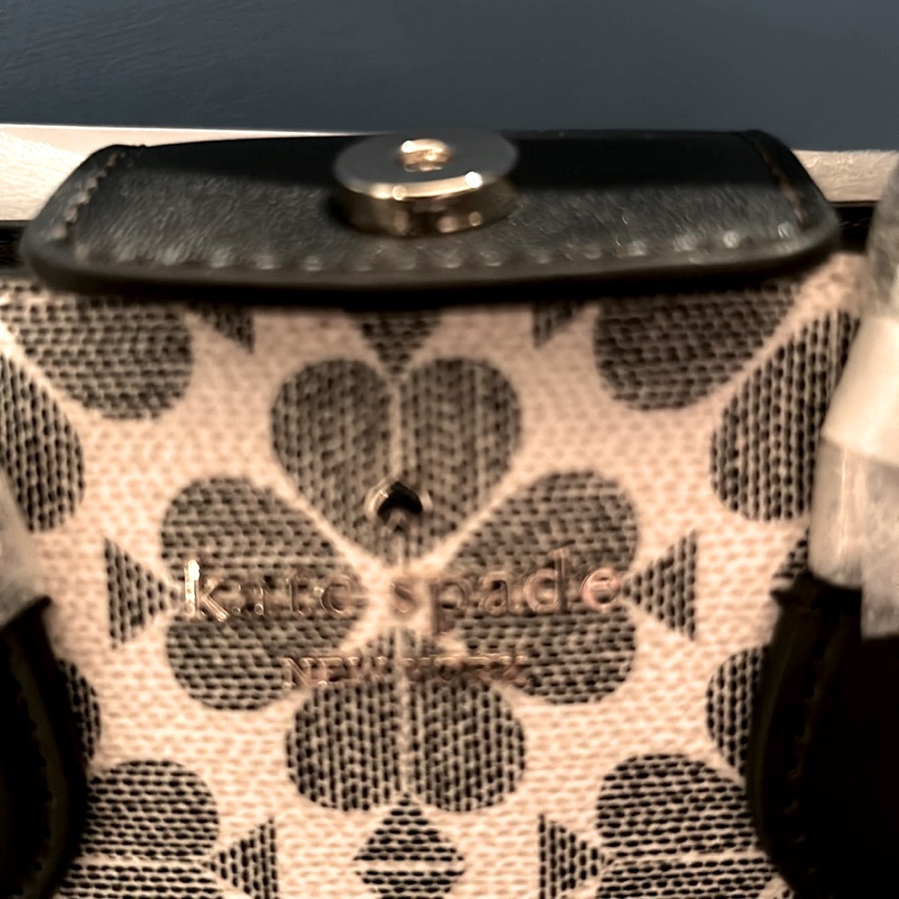 KATE SPADE FLOWER Mini-tote With Shoulder Strap. ๐ Labor Day SPECIAL NWT - Picture 2 of 7